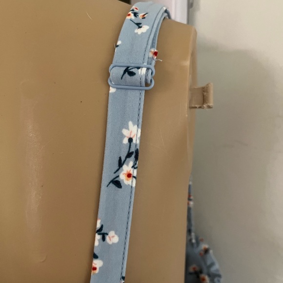 NWT this fits more like XL stretches - Picture 5 of 11